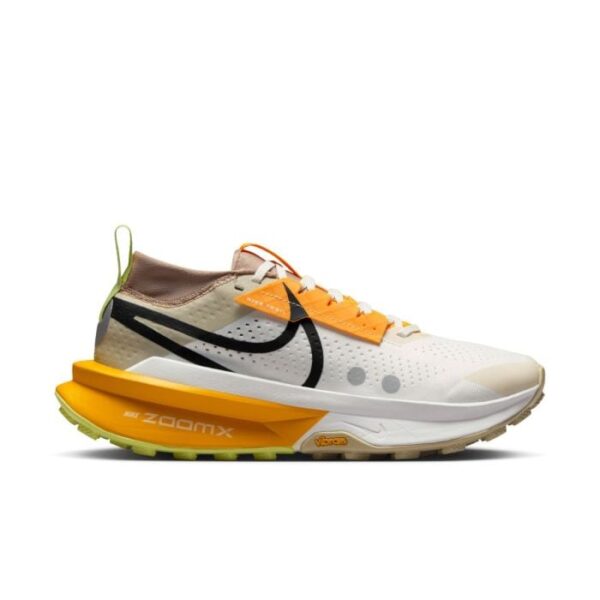 Nike Zegama 2 Trailsko til Dame - Str. 37½ - Hvid - Optimal komfort og støtte til trail-løb